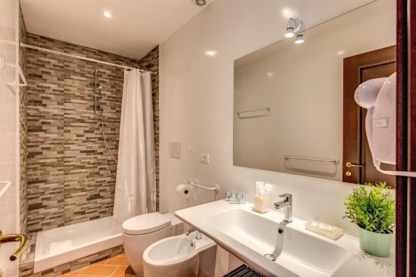 Piccolo Trevi Suites image 29